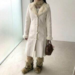 Slavic Bimbo Massive Faux Fur Coat Indie Sleaze 90s Vamp